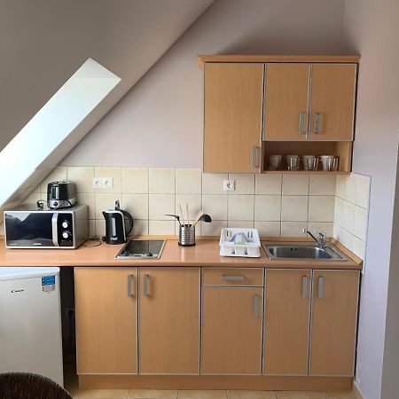 Karospool Apartman ザラカロシュ エクステリア 写真