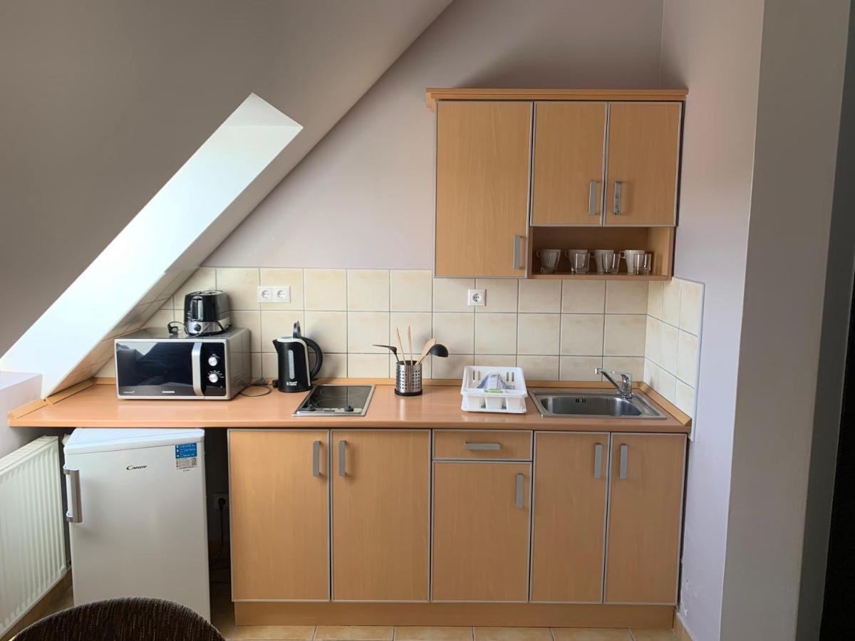 Karospool Apartman ザラカロシュ エクステリア 写真