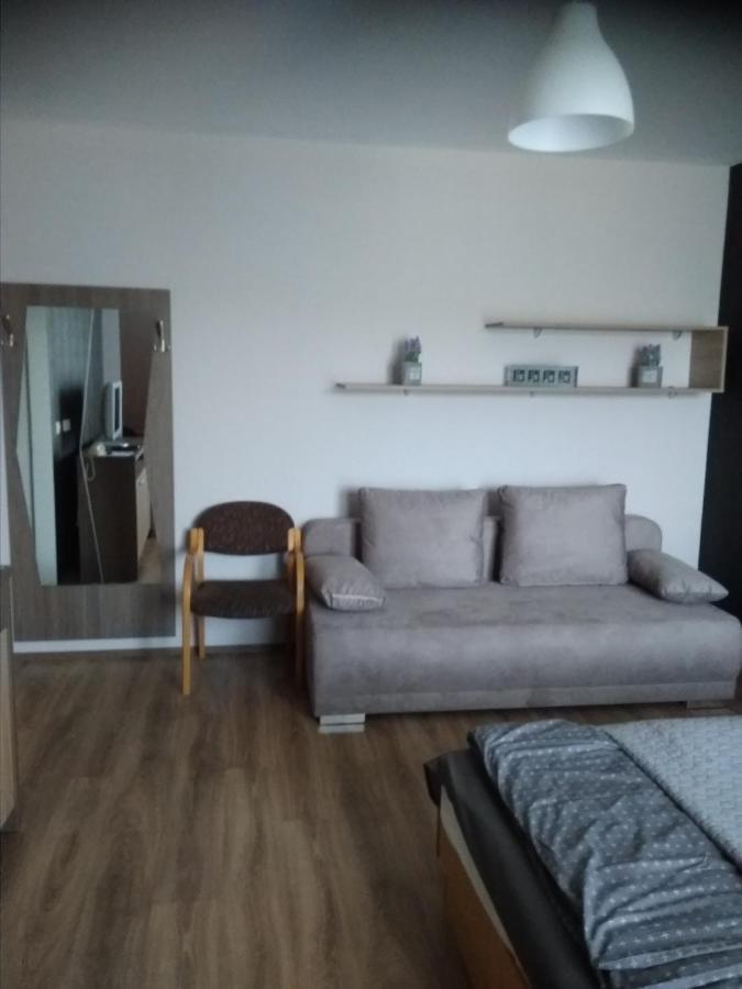 Karospool Apartman ザラカロシュ エクステリア 写真
