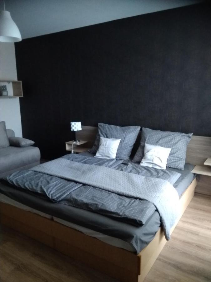 Karospool Apartman ザラカロシュ エクステリア 写真